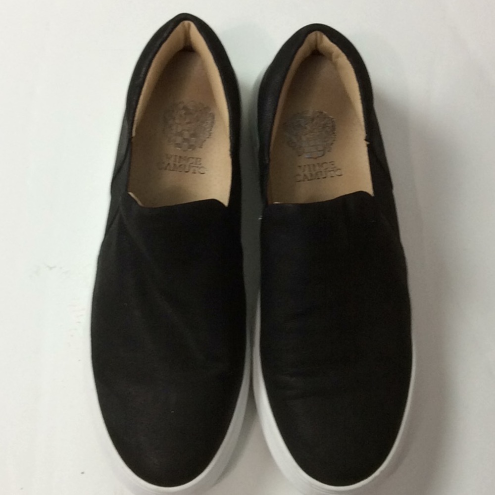 Vince Camuto Leather Slip On Sz 10 - 40 eruo shoe not true to size  like 9-91/2